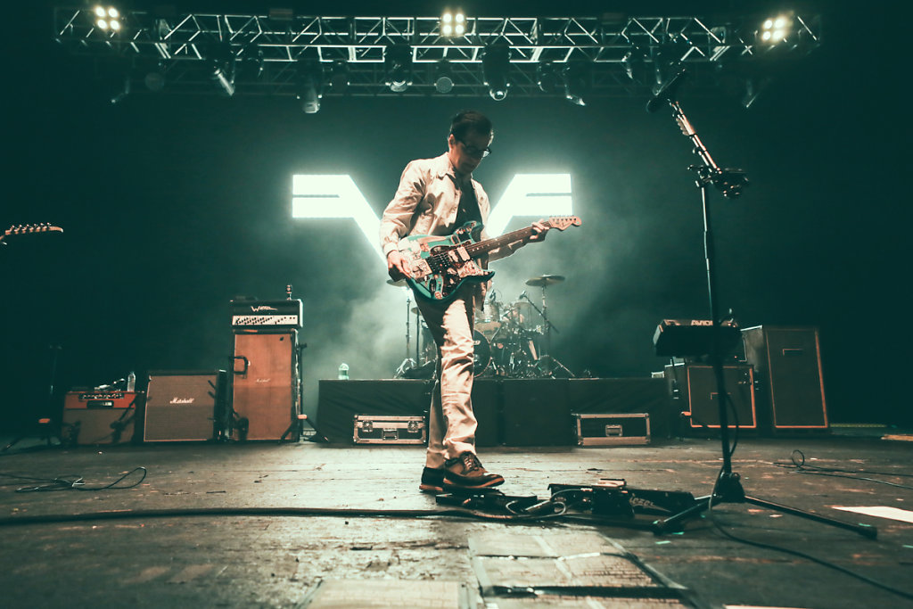 Weezer-BrixtonAcademy-London-050416-SaraAmroussiGilissen-3.jpg