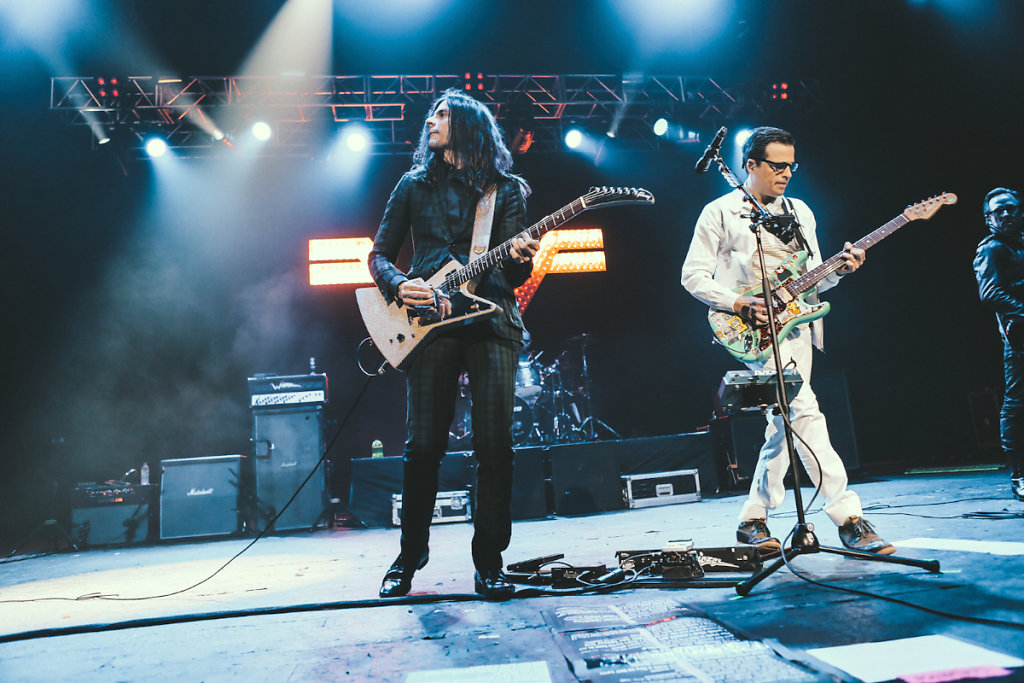 Weezer-BrixtonAcademy-London-050416-SaraAmroussiGilissen-10.jpg