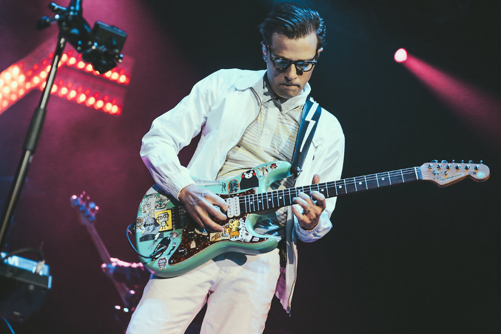 Weezer-BrixtonAcademy-London-050416-SaraAmroussiGilissen-11.jpg