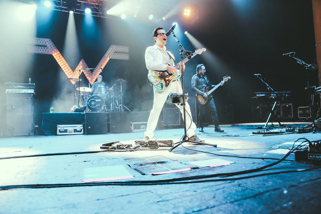 Weezer-BrixtonAcademy-London-050416-SaraAmroussiGilissen-12.jpg