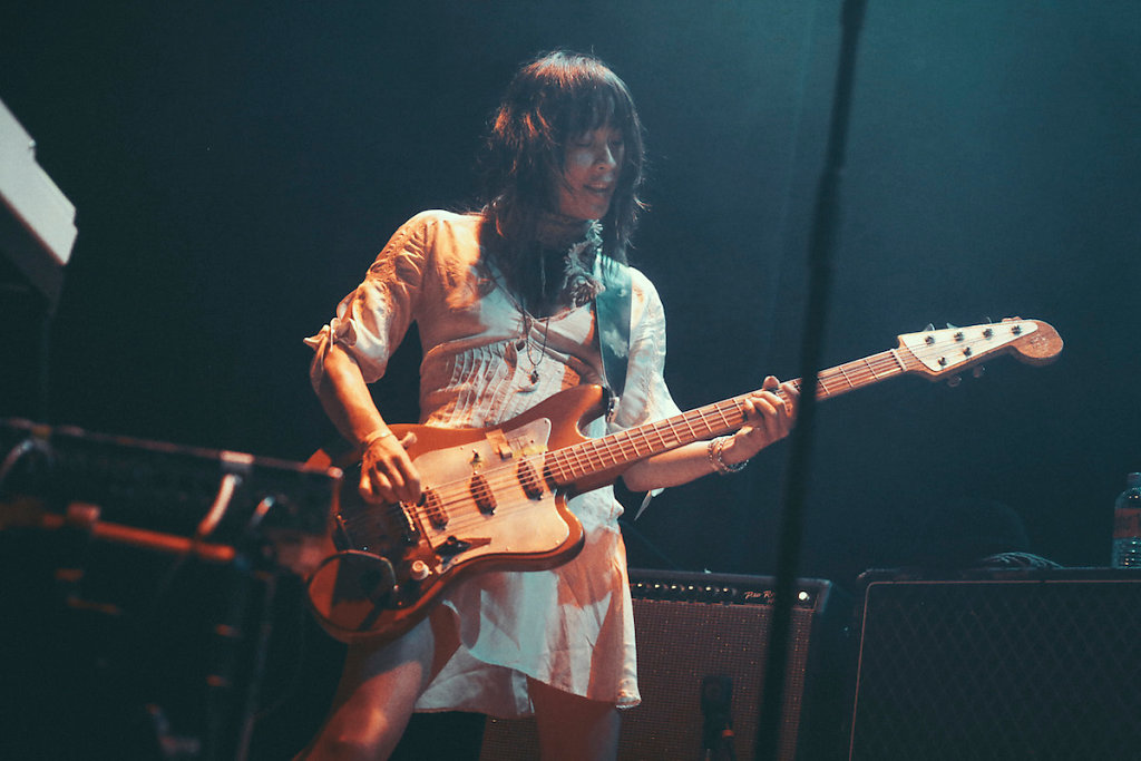 Blonde-Redhead-IslingtonAssemblyHall-London-290914-SaraAmroussiGilissen-8.jpg