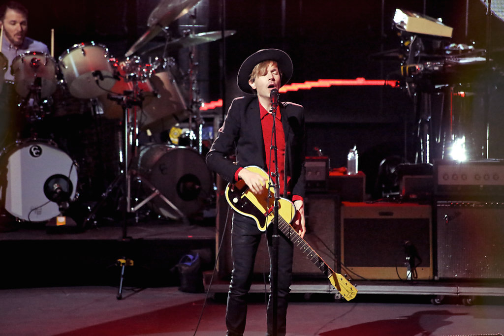 Beck-Roundhouse-020914-SaraAmroussiGilissen-3.jpg