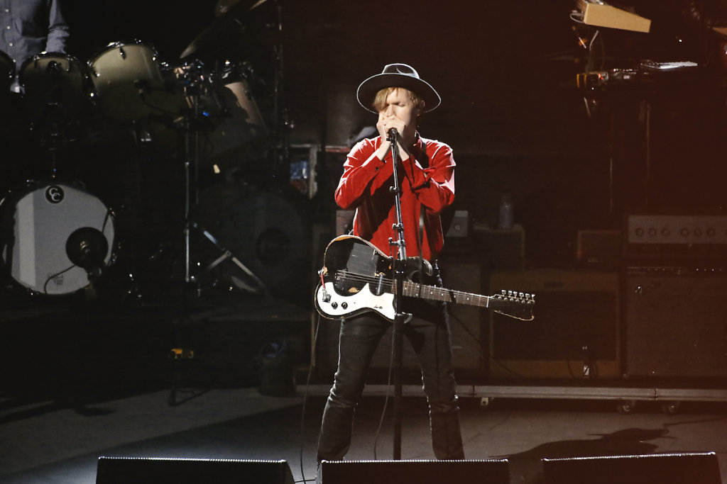 Beck-Roundhouse-020914-SaraAmroussiGilissen-6.jpg