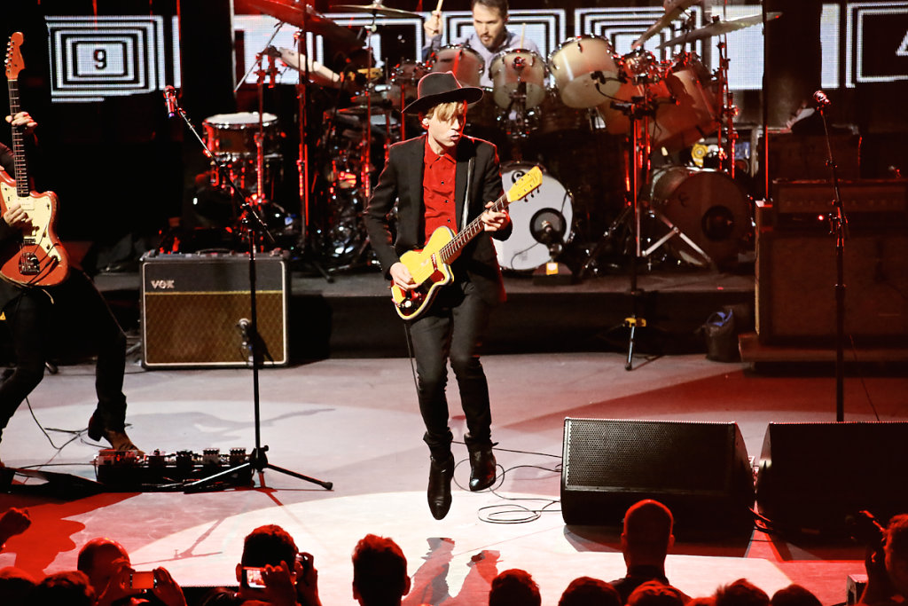 Beck-Roundhouse-020914-SaraAmroussiGilissen-9.jpg