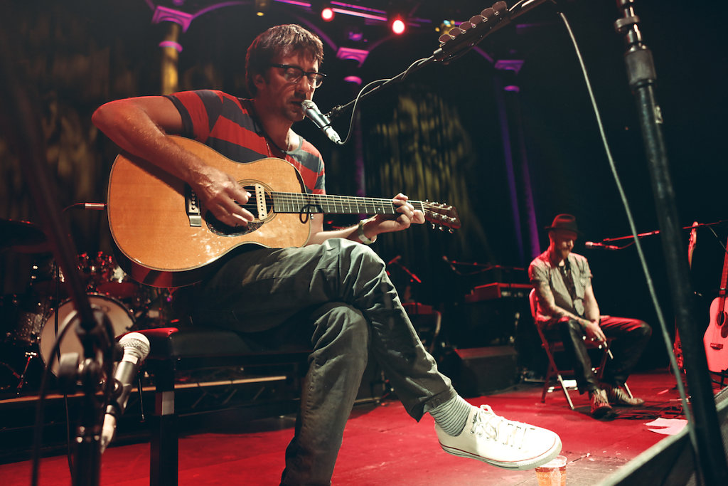 GrahamCoxon-Roundhouse-020814-SaraAmroussiGilissen-8.jpg