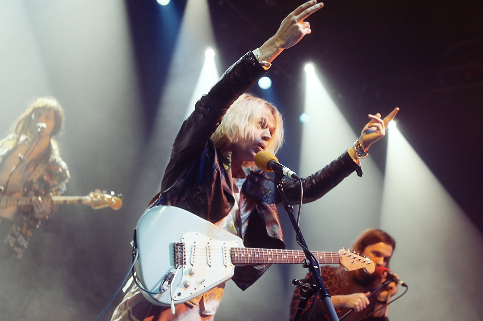 ConnanMockasin-ShepherdsBushEmpire-280114-SaraAmroussiGilissen-5.jpg