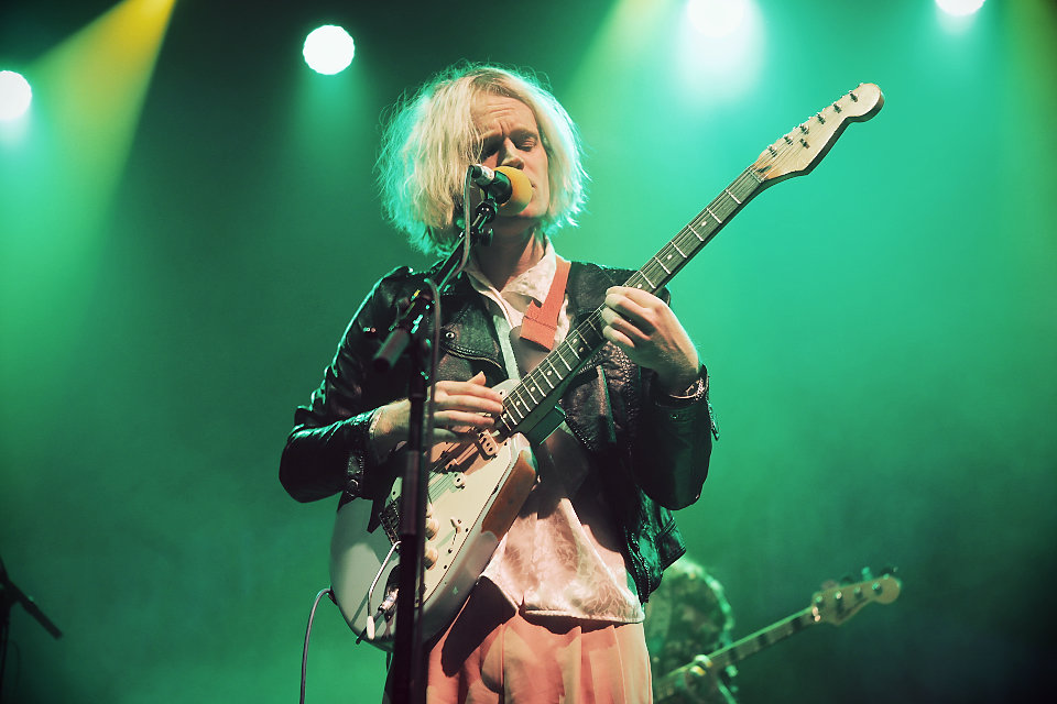 ConnanMockasin-ShepherdsBushEmpire-280114-SaraAmroussiGilissen-7.jpg