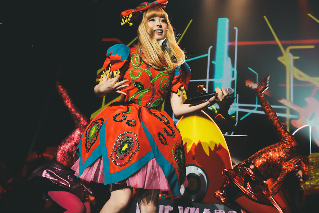 KyaryPamyuPamyu-Koko-London-080616-SaraAmroussiGilissen-19.jpg